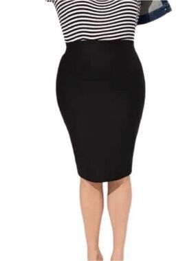 torrid Black pencil skirt